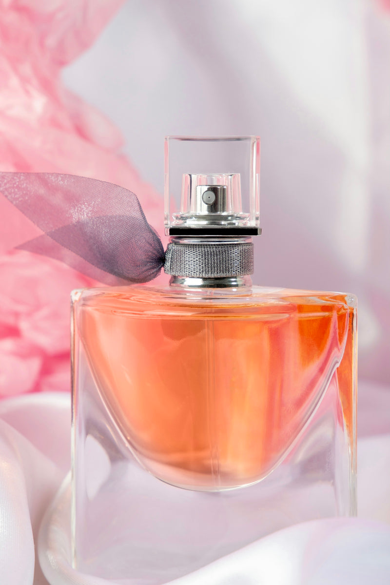 Comparative Guide: Choosing Between Perfume Stores and Fragrance Spice ...